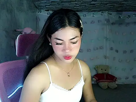 Margalona  online show from April 2026 05:47:02 AM