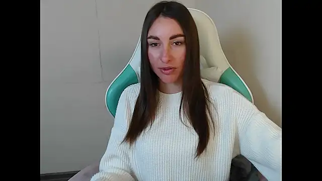 cammila horn online show from April 2026 05:21:02 AM