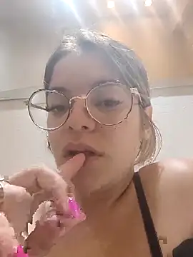 gisequeen online show from March 2026 05:38:01 PM