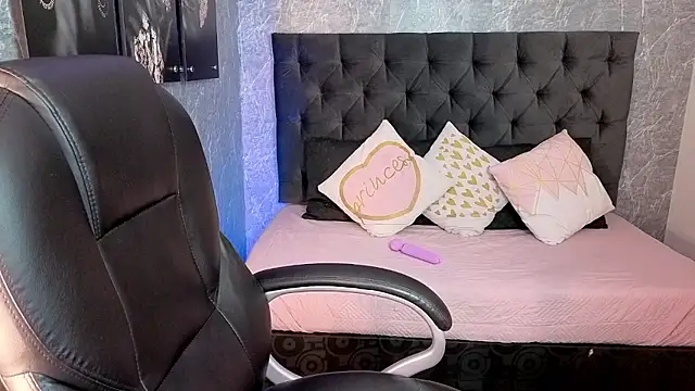 sasha  blaze online show from January 2026 03:14:01 PM