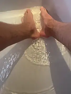 hot-young-guy online show from January 2026 09:01:02 AM