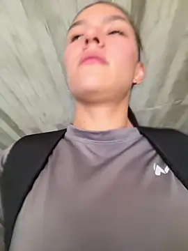 TaylorrHill online show from February 2026 06:58:01 PM