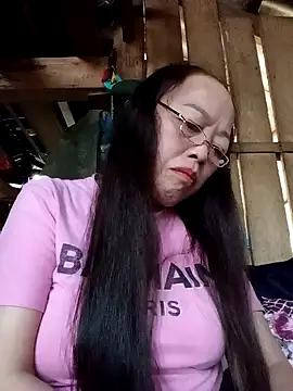 Snapshot of Agnes-baby chatting on April 2026 01:42:02 AM Agnes-baby online show from April 2026 01:42:02 AM