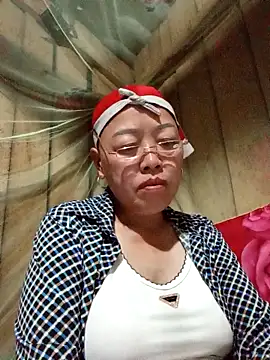 Snapshot of Agnes-baby chatting on April 2026 02:26:01 PM Agnes-baby online show from April 2026 02:26:01 PM