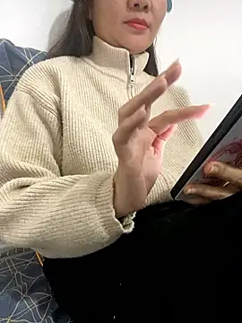 Avelyn-n online show from January 2026 06:29:02 AM