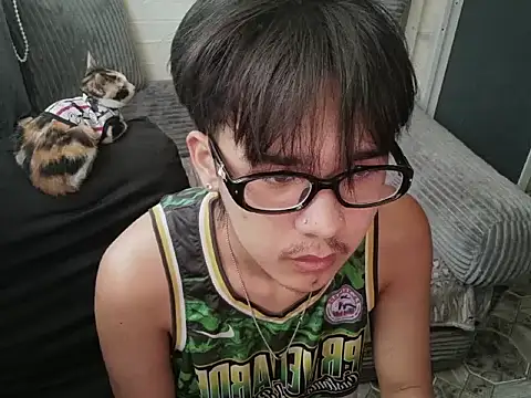 Snapshot of oishii_ii chatting on August 2026 03:32:02 AM oishii ii online show from August 2026 03:32:02 AM