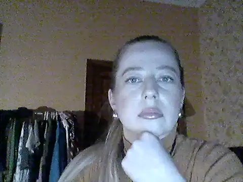 Miralisse online show from February 2026 10:33:01 PM