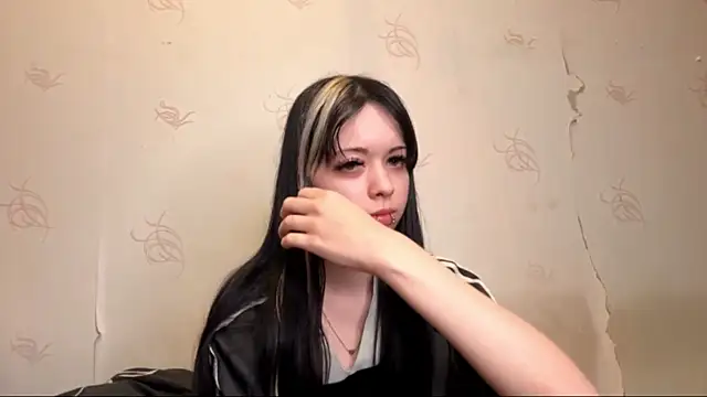 VeraDaisy online show from March 2026 06:48:01 PM