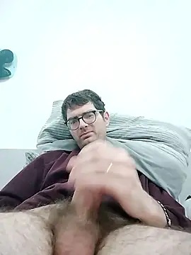 Cum-  online show from January 2026 04:33:02 PM