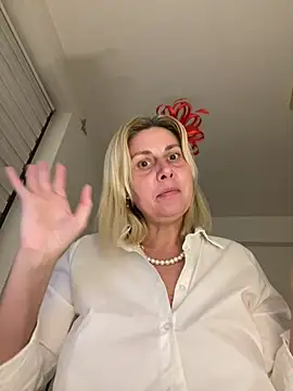 Amelia9798 online show from January 2026 08:45:02 PM