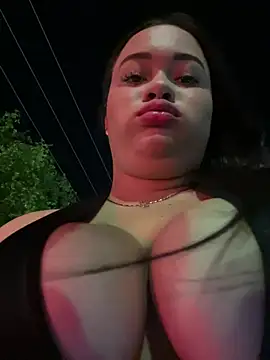 Snapshot of Datoka_adrenaline chatting on June 2026 01:30:01 AM Datoka adrenaline online show from June 2026 01:30:01 AM