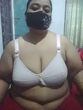 momo loves online show from February 2026 02:27:01 AM