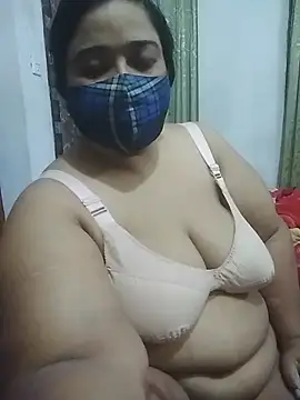 momo loves online show from April 2026 09:51:02 PM