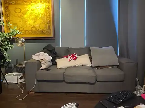 LukasMackenna online show from April 2026 02:08:02 PM