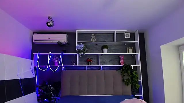 StephieRousee online show from February 2026 06:23:01 AM