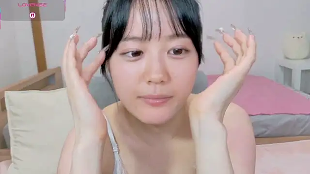 Snapshot of hani-chan chatting on March 2026 12:10:02 PM hani-chan online show from March 2026 12:10:02 PM