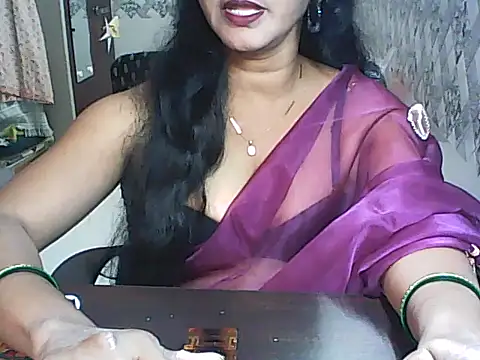 Tara-rathod05 online show from January 2026 03:28:02 PM
