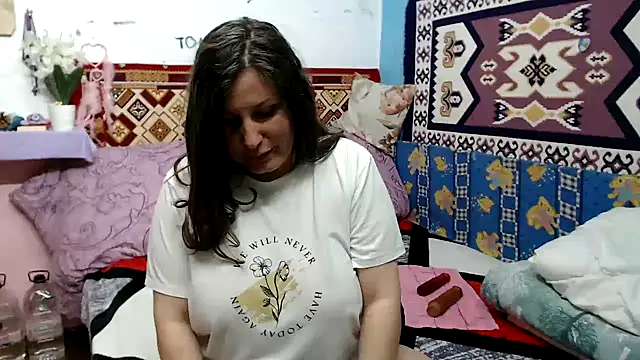 Adelinemilf online show from May 2026 05:24:01 AM