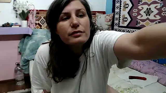 Adelinemilf online show from May 2026 04:42:02 AM