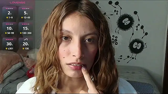 Snapshot of Sweet_moon_v_ chatting on March 2026 07:53:02 PM Sweet moon v online show from March 2026 07:53:02 PM