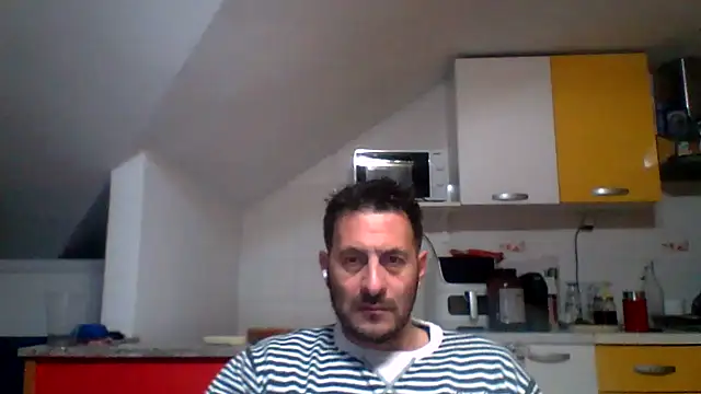 Snapshot of colosone chatting on October 2025 04:30:02 PM colosone online show from October 2025 04:30:02 PM