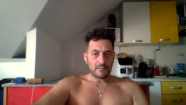 Snapshot of colosone chatting on November 2025 08:33:02 AM colosone online show from November 2025 08:33:02 AM