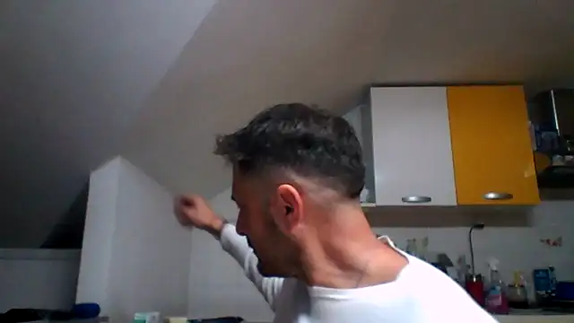 Snapshot of colosone chatting on November 2025 11:32:01 PM colosone online show from November 2025 11:32:01 PM