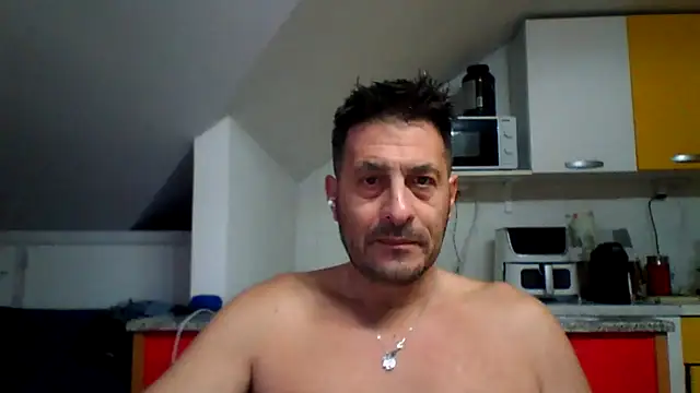 Snapshot of colosone chatting on November 2025 08:35:02 AM colosone online show from November 2025 08:35:02 AM