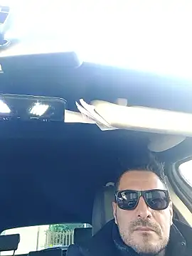 Snapshot of colosone chatting on November 2025 09:24:01 AM colosone online show from November 2025 09:24:01 AM