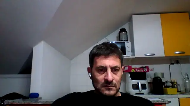 Snapshot of colosone chatting on December 2025 09:43:01 PM colosone online show from December 2025 09:43:01 PM