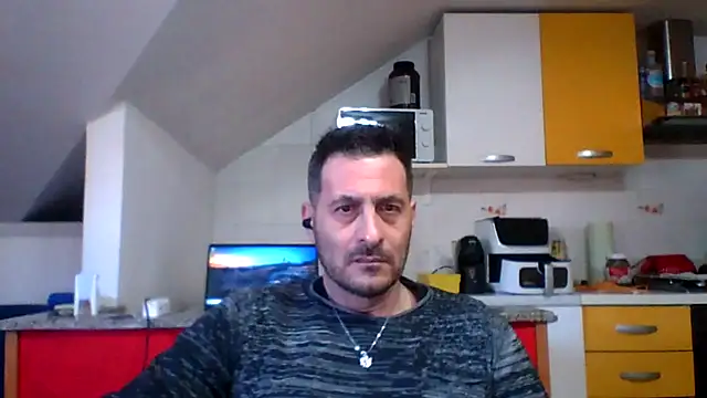 Snapshot of colosone chatting on February 2026 11:31:02 AM colosone online show from February 2026 11:31:02 AM