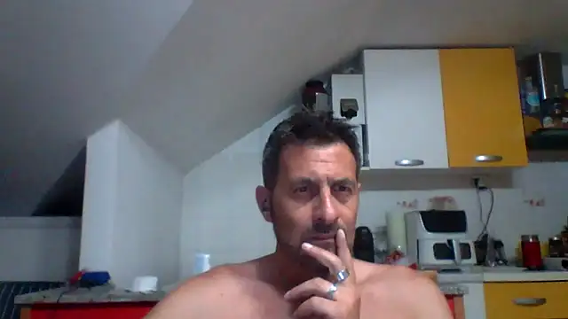 Snapshot of colosone chatting on June 2026 08:20:02 PM colosone online show from June 2026 08:20:02 PM
