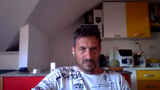 Snapshot of colosone chatting on June 2026 10:17:02 AM colosone online show from June 2026 10:17:02 AM