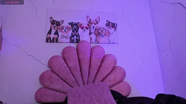 Violett hott  online show from January 2026 12:51:02 PM