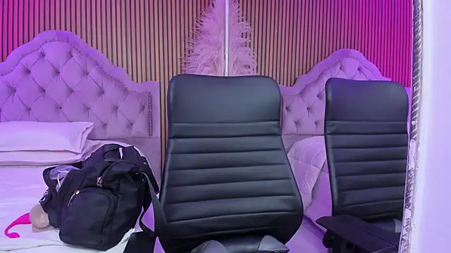 Violett hott  online show from March 2026 12:42:02 PM