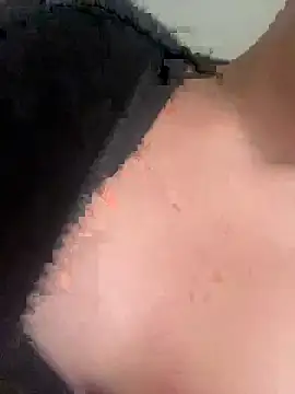 Violett hott  online show from April 2026 12:19:02 PM