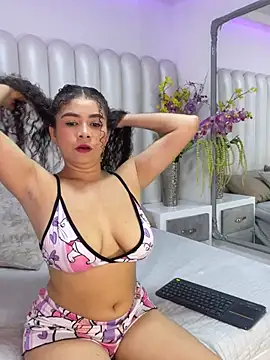 Snapshot of CamilaCastillo chatting on July 2026 07:29:02 PM CamilaCastillo online show from July 2026 07:29:02 PM