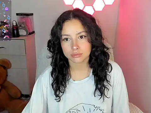 emillyaqua online show from February 2026 10:58:02 PM