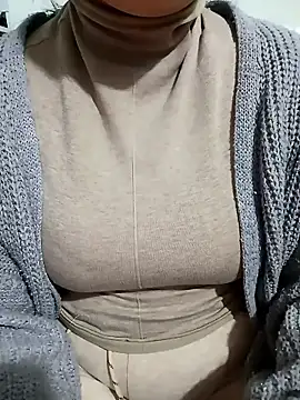 Tulip Giang online show from January 2026 04:34:01 PM