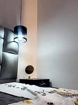 Iamcami  online show from February 2026 07:25:02 PM