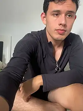 Keylerth  online show from February 2026 07:01:02 PM