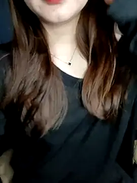 Snapshot of ChanChanLy chatting on February 2026 03:42:01 PM ChanChanLy online show from February 2026 03:42:01 PM