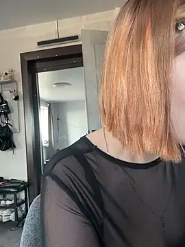 Snapshot of xCandyDollx chatting on February 2026 06:25:02 AM xCandyDollx online show from February 2026 06:25:02 AM