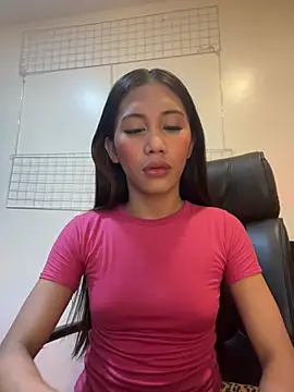 bigmeatcock luna online show from April 2026 04:46:01 AM