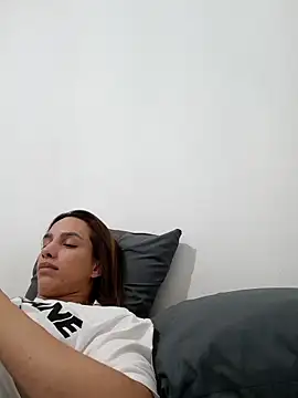 ofjuliaa online show from March 2026 10:07:02 AM