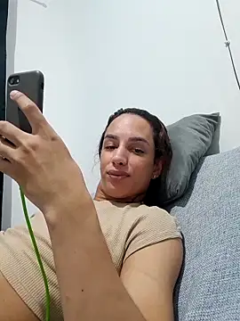 ofjuliaa online show from April 2026 12:54:02 AM