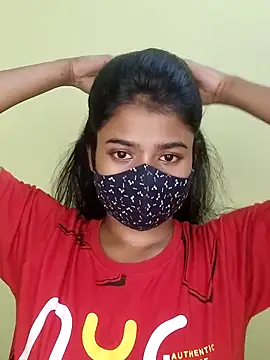 trinasa online show from April 2026 07:18:02 PM