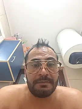 julian-112 online show from January 2026 10:26:01 PM