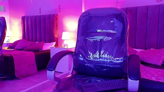 Novaaa Shayy online show from March 2026 04:42:01 AM