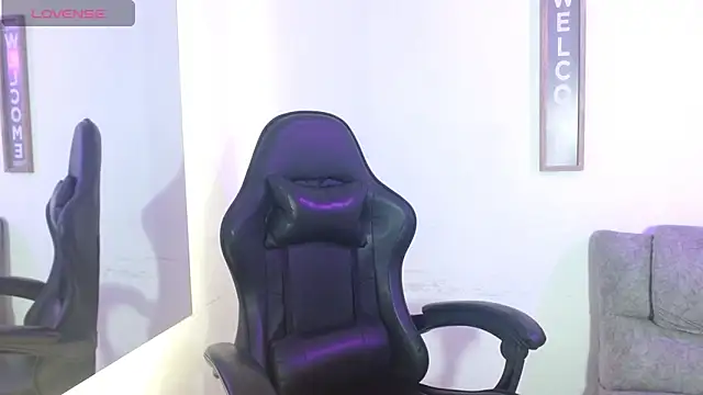 Angel adrien online show from March 2026 12:42:02 PM